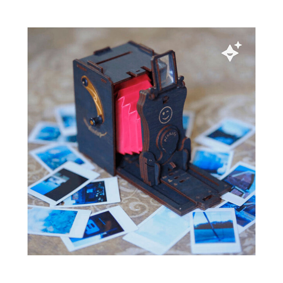 Sofortbildkamera Bausatz, inkl. Fujifilm Instax (für 10 Aufnahmen) + gratis Stativ